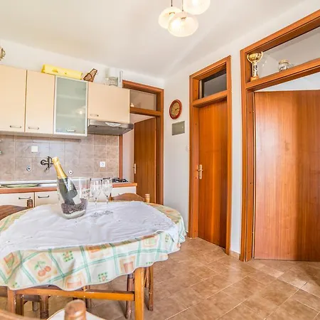 Stanic 4253 Appartamento